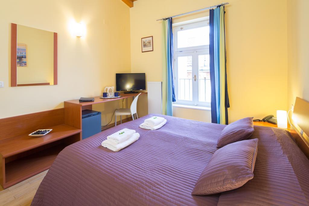 City Lounge Hotel Praha Rom bilde