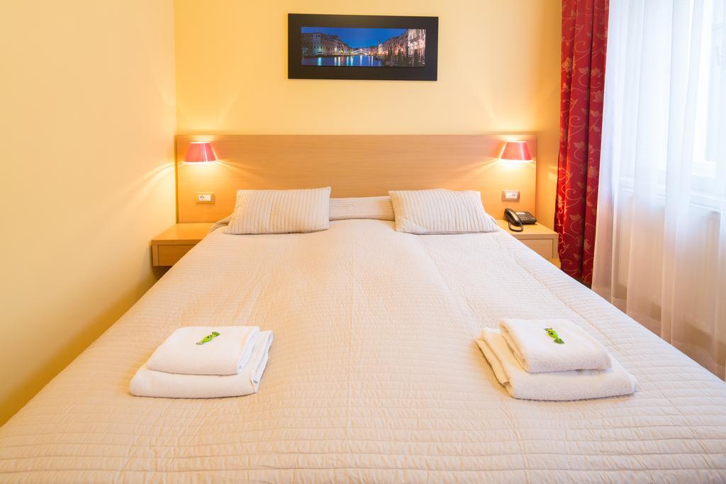 City Lounge Hotel Praha Rom bilde
