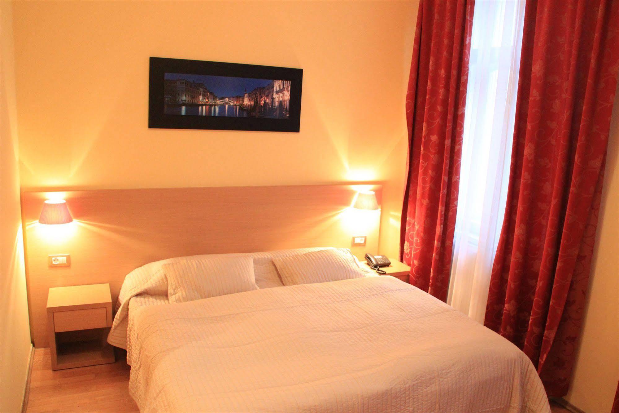 City Lounge Hotel Praha Eksteriør bilde